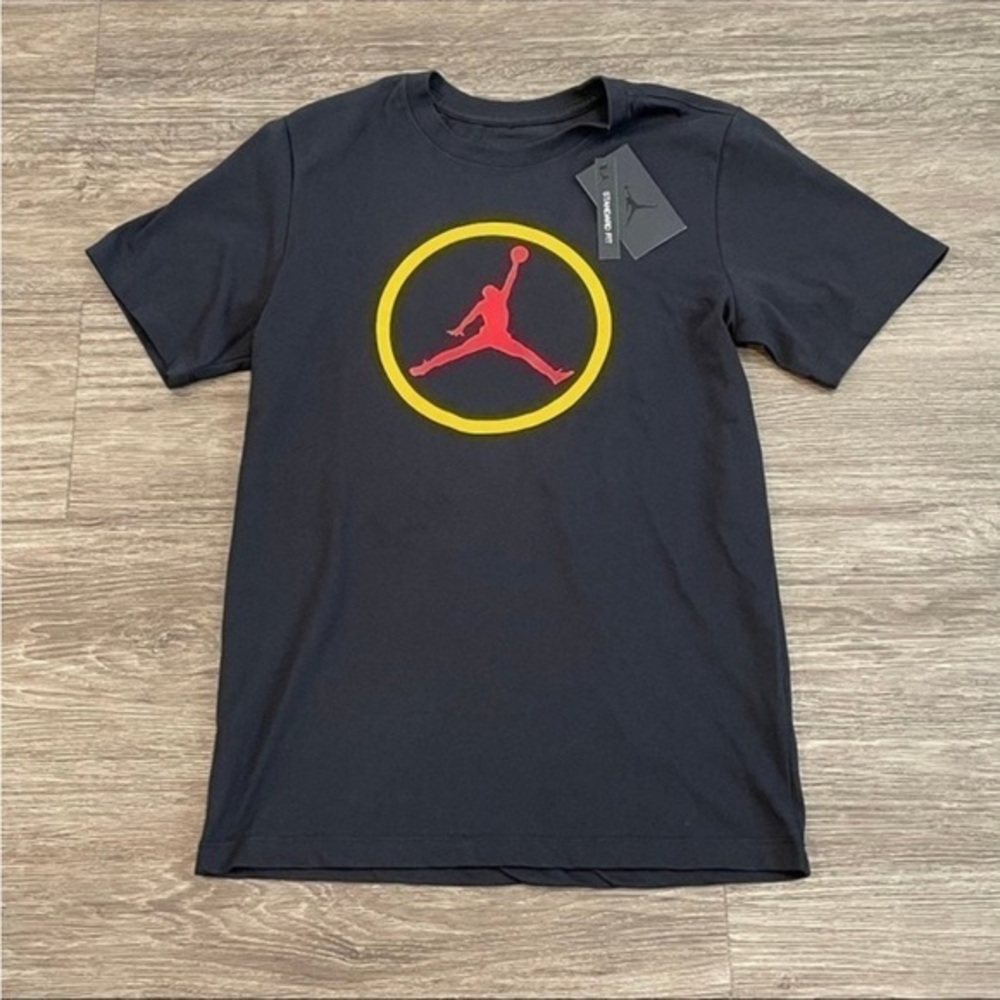Jordan shirt sz SM